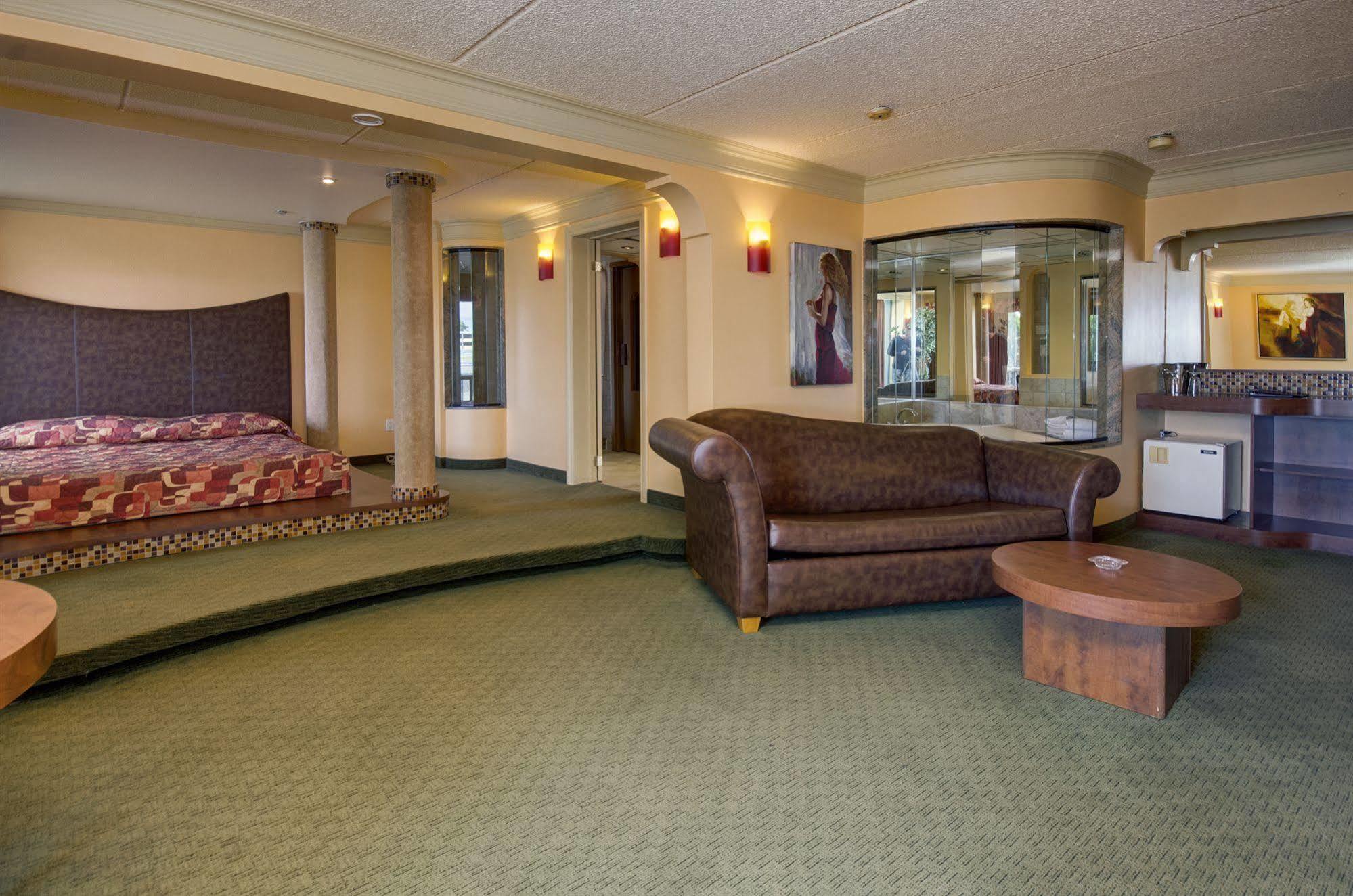 Motel Labarre Longueuil Exterior foto